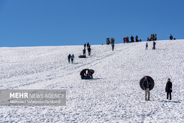 طبیعت زمستانی کوهرنگ مقصدی برای گردشگران؛ برنامه ریزی و تفویت زیرساخت ها ضروری است - خبرگزاری نشر روز | اخبار ایران و جهان