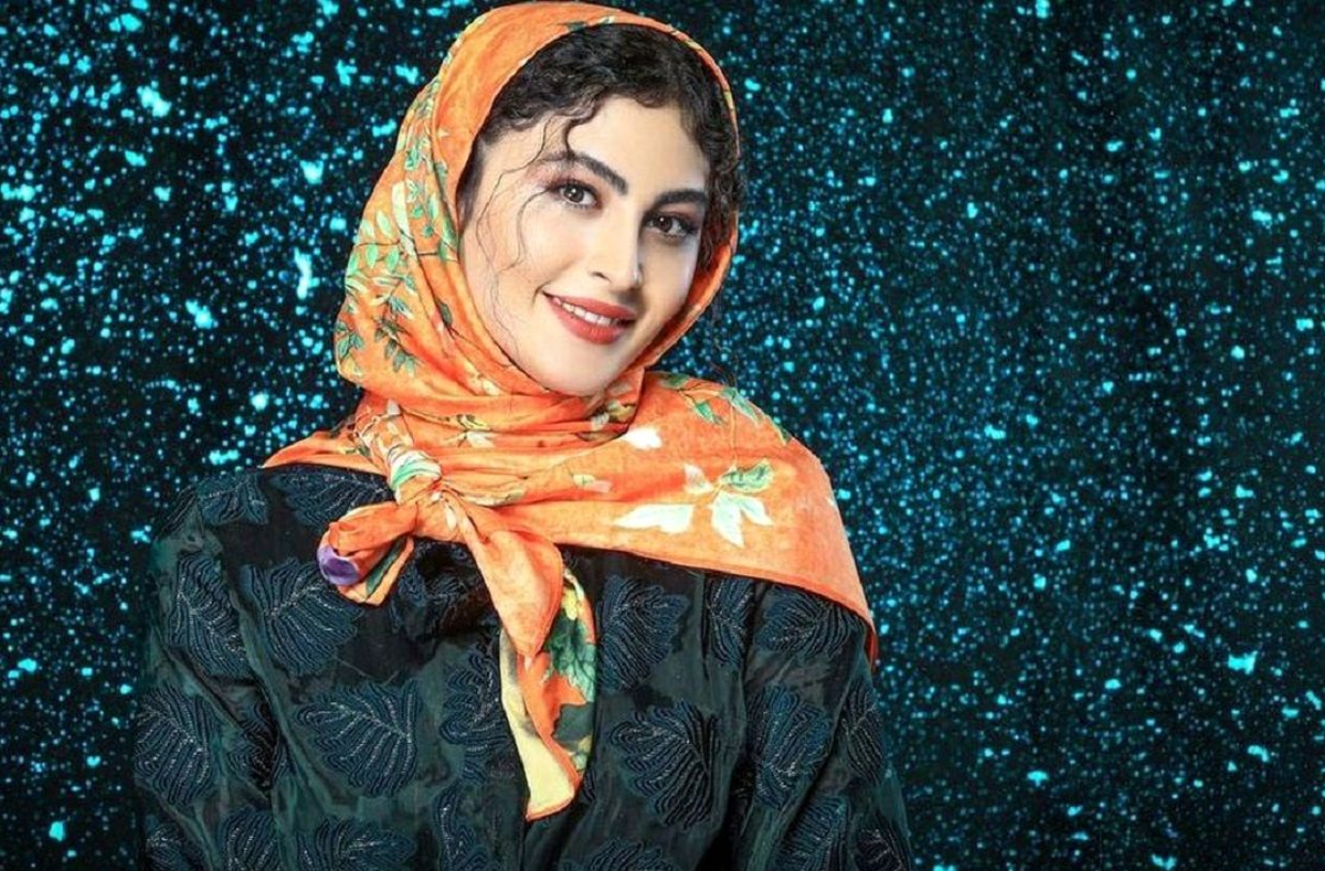 تئاتر باید دست تئاتری‌ها باشد