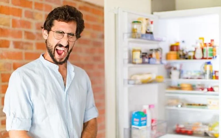 9 علت صدای زیاد یخچال فریزر+ راه حل