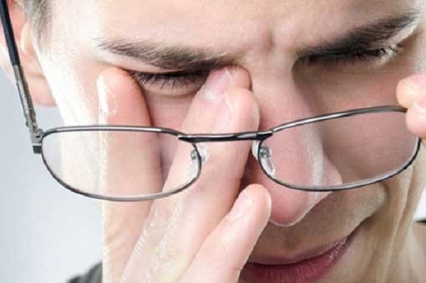 روش هایی ساده برای برطرف کردن خستگی چشم