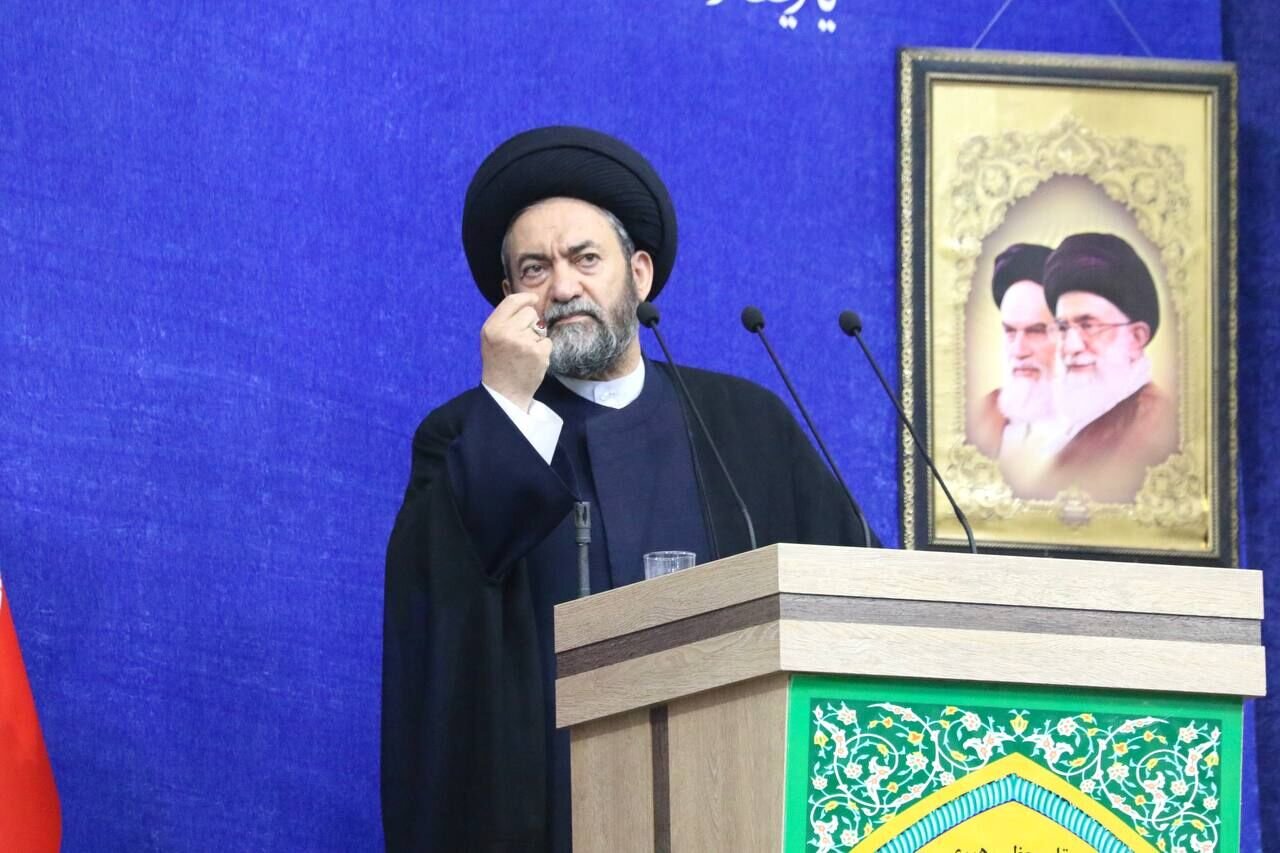 اردبیل | امام جمعه امام جمعه اردبیل: سخنان ترامپ علیه ایران قابل پیش بینی بود