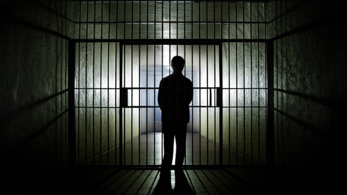 معرفی کامل فیلم زندانی ها (Prisoners) - هر آنچه باید بدانید