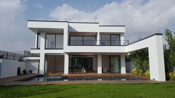 چگونه یک حیاط ساده را با محوطه سازی حیاط ویلا به محیطی چشمگیر تبدیل کنیم؟